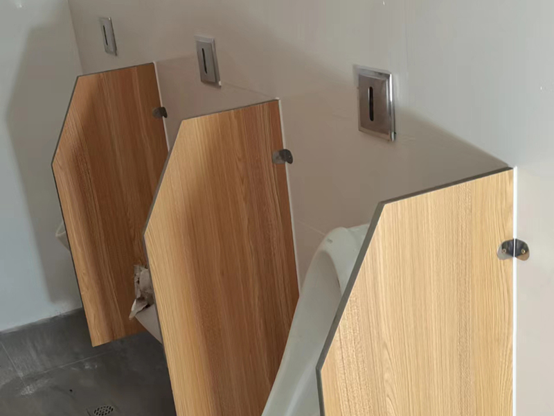 长沙定王大厦商业装修 210平办公室翻新改造 公共厕所装修半包