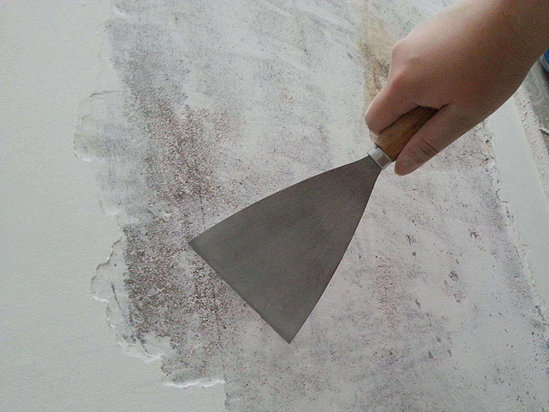 乳胶漆墙面开裂起皮怎么办？乳胶漆墙面裂缝原因及处理方法(图1)