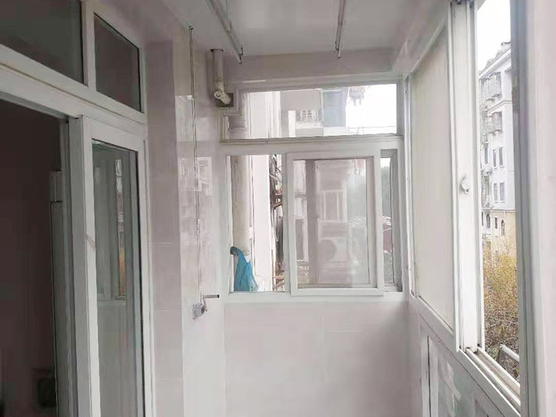 重庆阳台安装玻璃窗多少钱一平方？(图4)