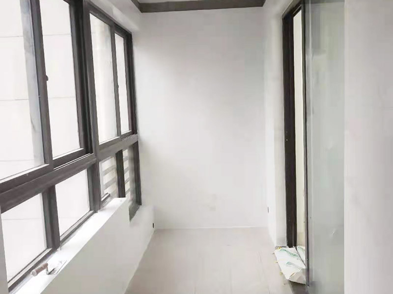 杭州阳台安装玻璃窗多少钱一平方？(图2)