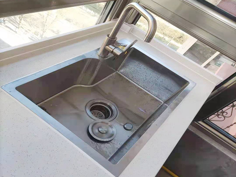 厨房下水管怎么安装？厨房装修水管角阀要注意什么？(图2)